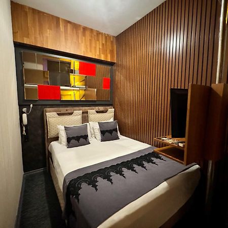 Black Art Otel Istanbul Exterior photo